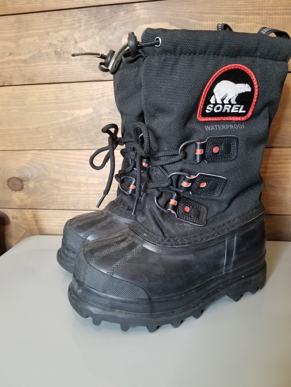 Sorel Waterproof Felt Lined Omin Heat Black/Red Glacier XT Winter Boot Kids Sz 1